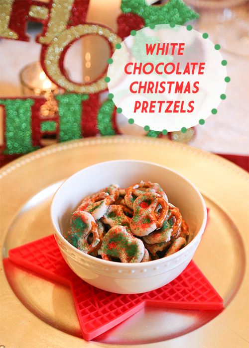 White Chocolate Christmas Pretzels #Christmas #recipe #dessert #holidays