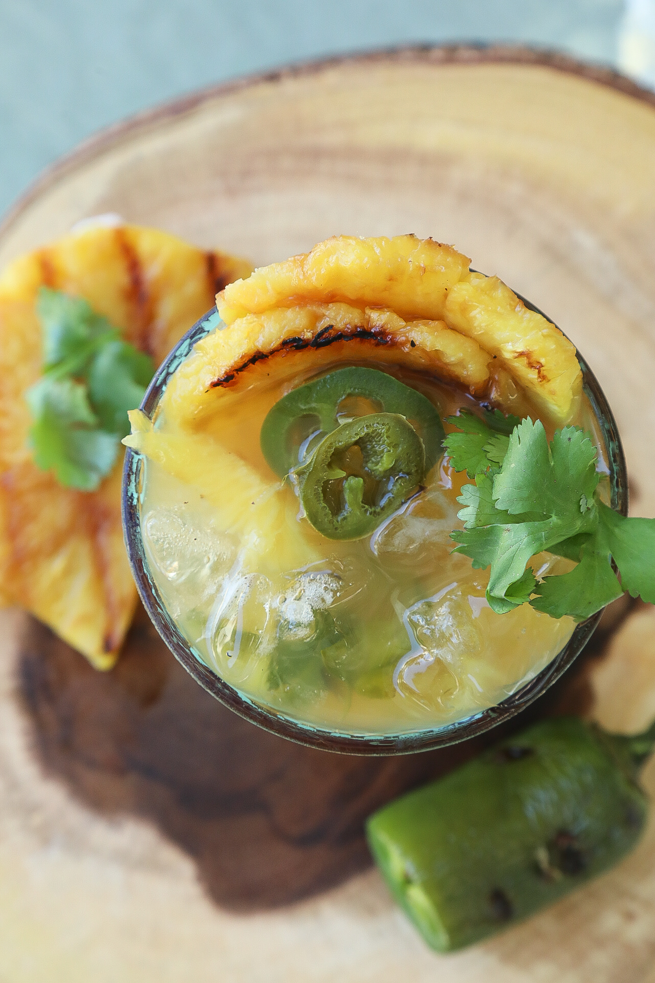 Grilled Pineapple and Jalapeño Margarita | LOVE HAPPY HOUR#margarita #pineapplemargarita 