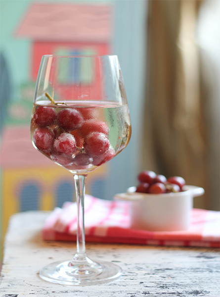 Grab Your Wine and Keep Cool. It's Time to Beat the Heat with Frozen Grapes! #wine