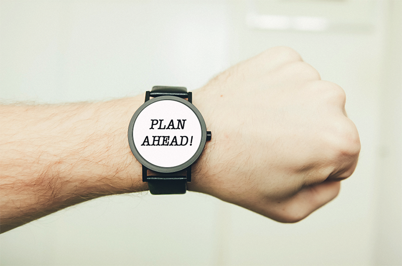 10 Tips to Save Money and Spend Less in 2015 from LoveHappyHour.com